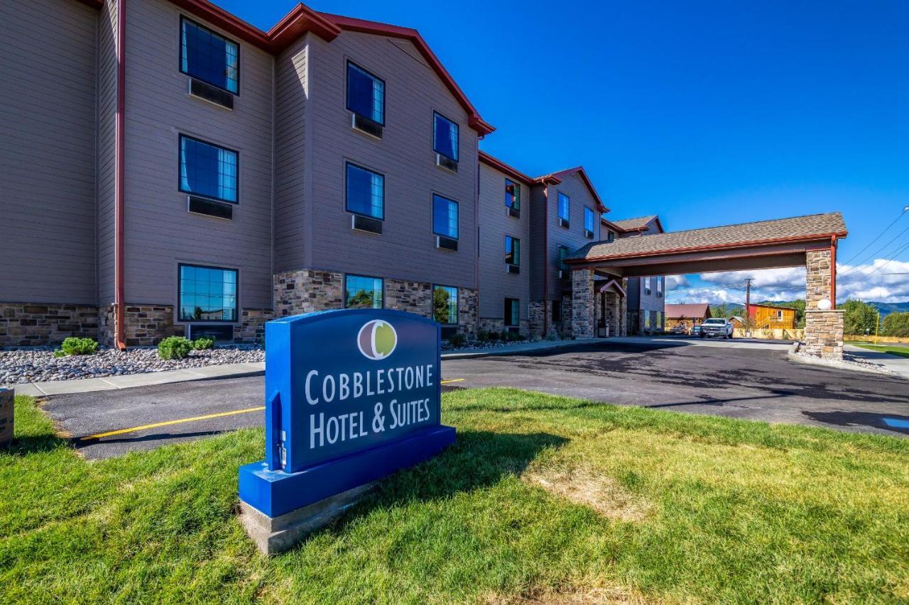 Cobblestone Hotel & Suites - Victor Buitenkant foto